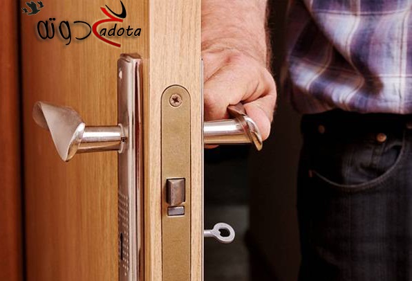 تفسير رؤية محاولة اغلاق الباب في المنام