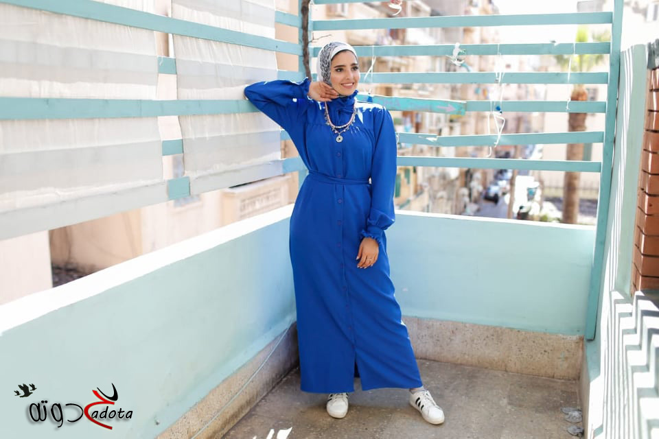 تفسير رؤية الفستان الأزرق في المنام